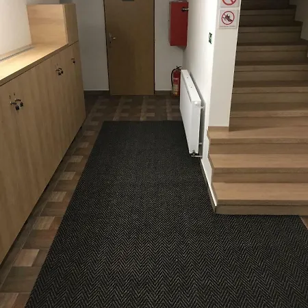 Apartmanovy Dum Horalka * بيك بود سنيزكو